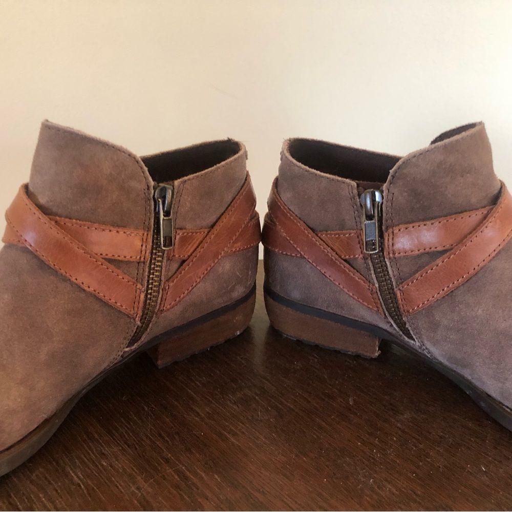 Born Kelle ankle boot in distressed taupe leather (7.5) - Picture 5 of 8